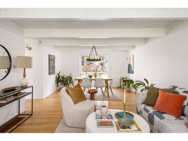 3308 Se 165TH Ave, Portland, OR 97236