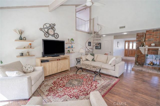 23514 Via Decano, Valencia, CA 91355