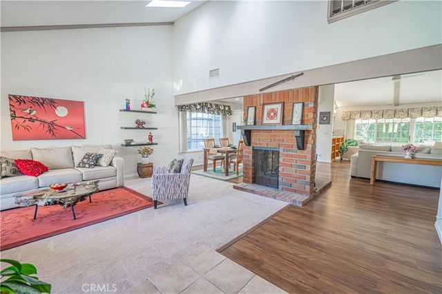 23514 Via Decano, Valencia, CA 91355