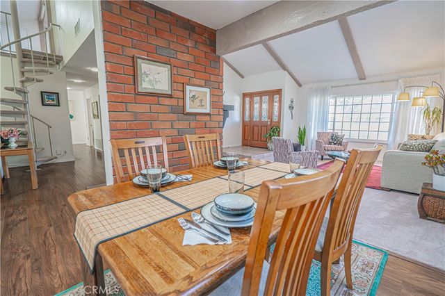 23514 Via Decano, Valencia, CA 91355