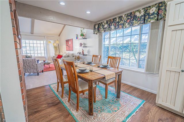 23514 Via Decano, Valencia, CA 91355