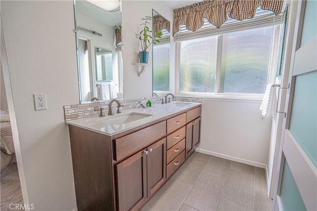 23514 Via Decano, Valencia, CA 91355