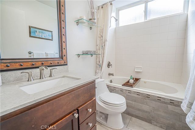 23514 Via Decano, Valencia, CA 91355