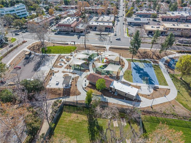 23514 Via Decano, Valencia, CA 91355