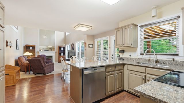 5424 Mainsail Dr, Hermitage, TN 37076