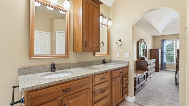 5424 Mainsail Dr, Hermitage, TN 37076