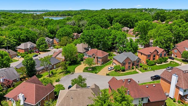 5424 Mainsail Dr, Hermitage, TN 37076