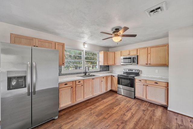 58 Lakeland CIR, Troutville, VA 24175