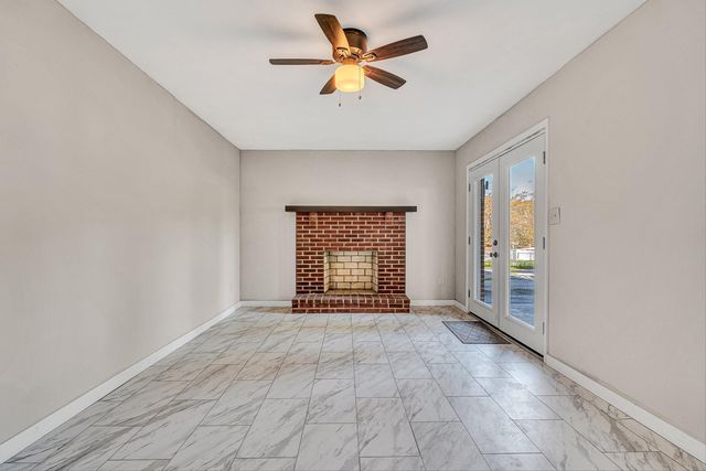58 Lakeland CIR, Troutville, VA 24175