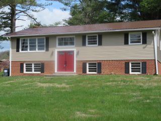 58 Lakeland CIR, Troutville, VA 24175