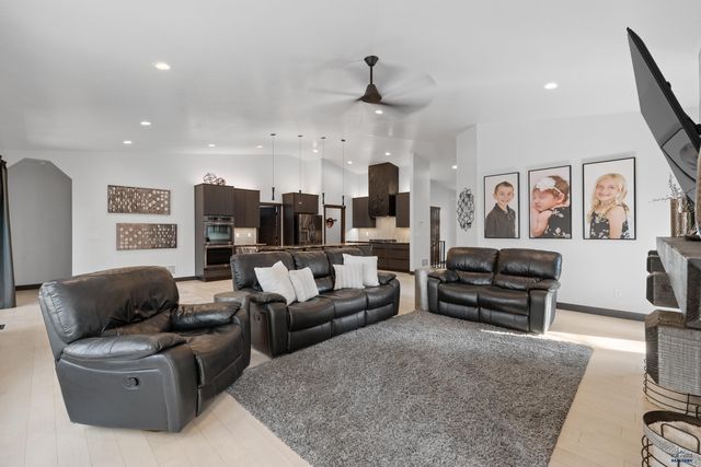 8231 MIRACLE RD, Rapid City, SD 57702