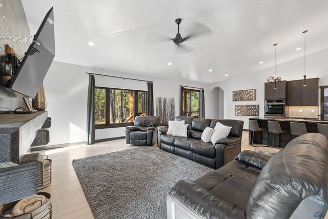 8231 MIRACLE RD, Rapid City, SD 57702