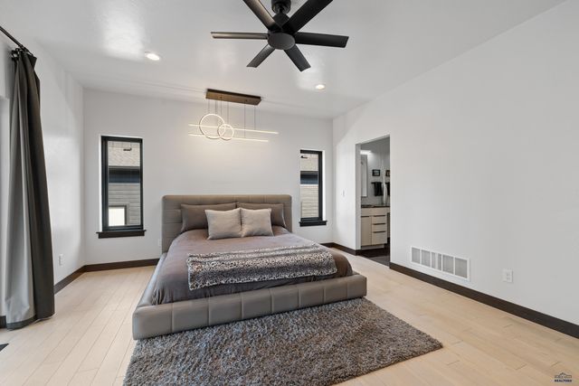 8231 MIRACLE RD, Rapid City, SD 57702
