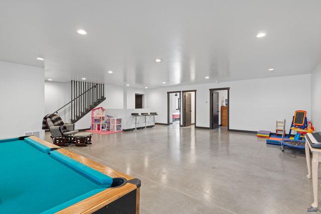 8231 MIRACLE RD, Rapid City, SD 57702