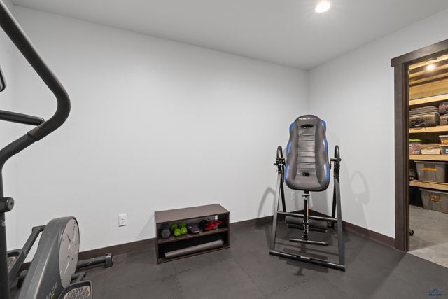 8231 MIRACLE RD, Rapid City, SD 57702