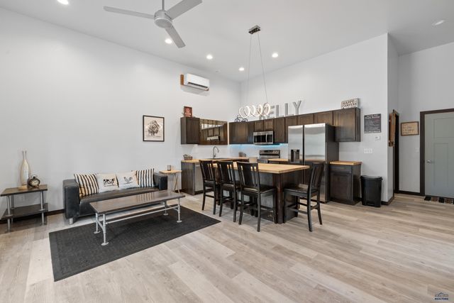 8231 MIRACLE RD, Rapid City, SD 57702