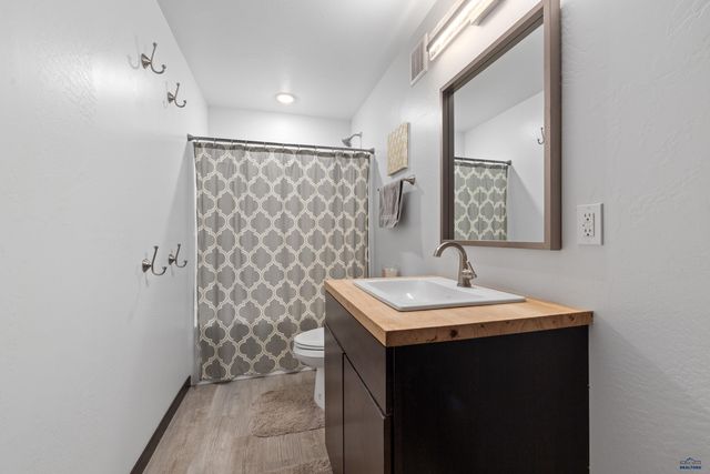 8231 MIRACLE RD, Rapid City, SD 57702