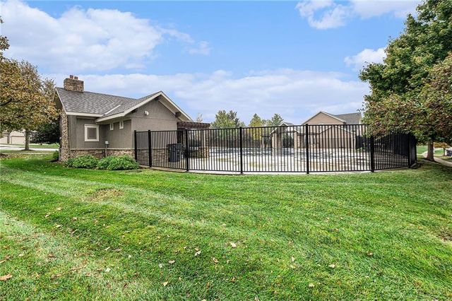 25179 W 148th Place, Olathe, KS 66061