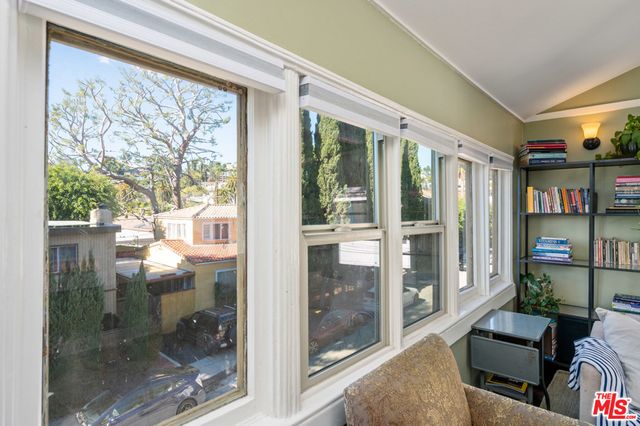 2146 Beachwood Terrace, Los Angeles, CA 90068