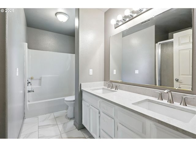 75137 ALDER Ln, Rainier, OR 97048