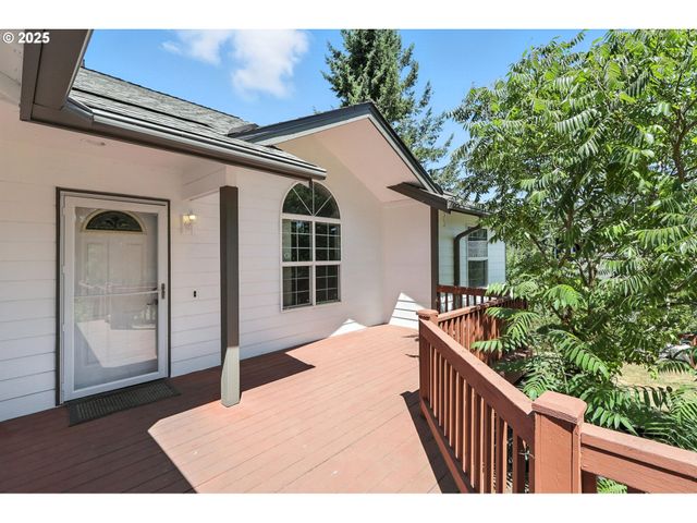 75137 ALDER Ln, Rainier, OR 97048