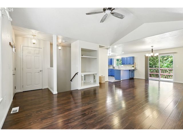 75137 ALDER Ln, Rainier, OR 97048