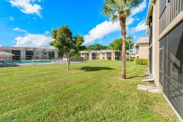 6772 S Palmetto Cir Circle S 102, Boca Raton, FL 33433