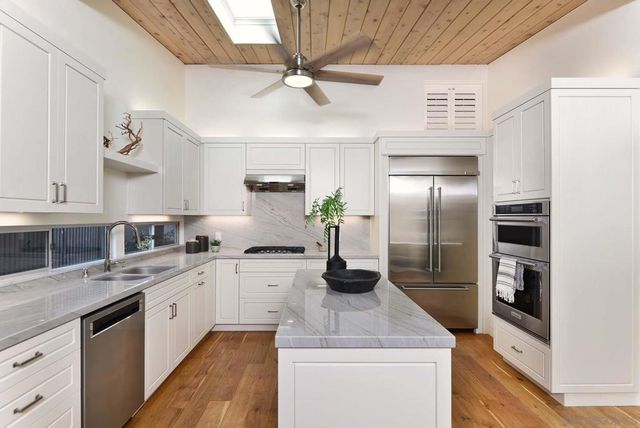 8348 Paseo Del Ocaso, La Jolla, CA 92037