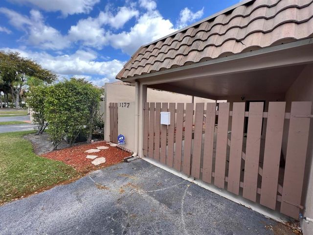3177 CORAL SPRINGS Drive 125, Coral Springs, FL 33065