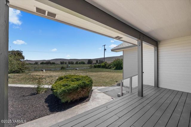 W 100608 Old Inland Empire Hwy, Prosser, WA 99350