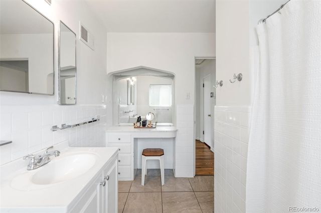 4546 Lowell Boulevard, Denver, CO 80211