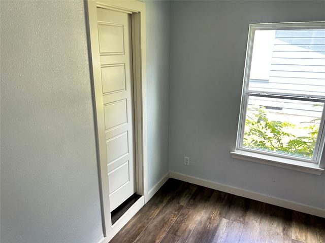 110 E Cunningham Street, Bonham, TX 75418