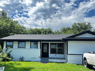 110 E Cunningham Street, Bonham, TX 75418