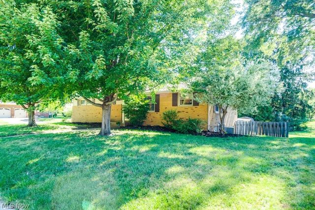 904 Woodside Avenue SE, North Canton, OH 44720
