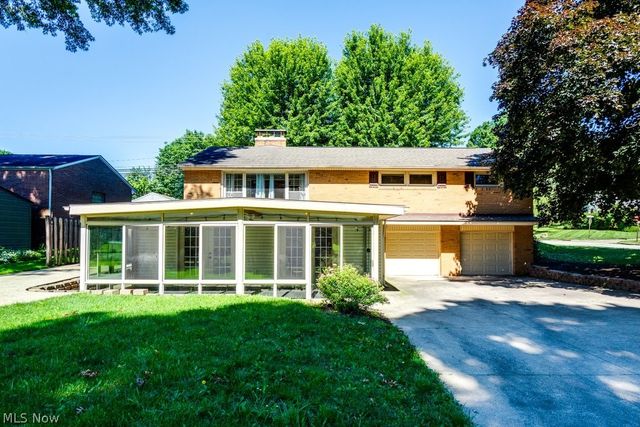904 Woodside Avenue SE, North Canton, OH 44720