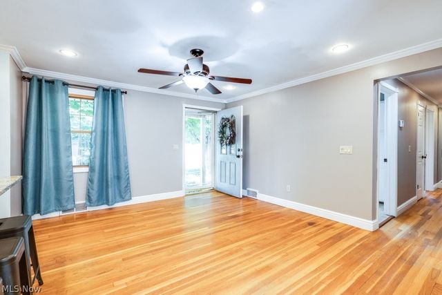904 Woodside Avenue SE, North Canton, OH 44720