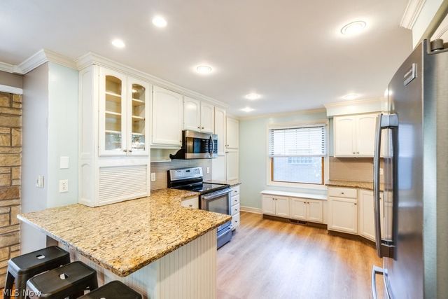 904 Woodside Avenue SE, North Canton, OH 44720