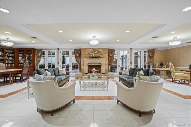 427 Trump Park 427A, Shrub Oak, NY 10588