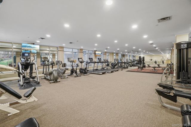 427 Trump Park 427A, Shrub Oak, NY 10588