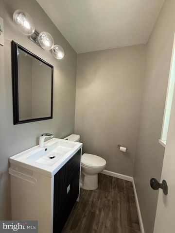 9209 E PARKHILL DR, Bethesda, MD 20814