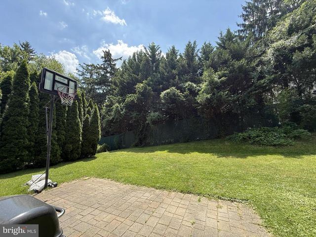 9209 E PARKHILL DR, Bethesda, MD 20814