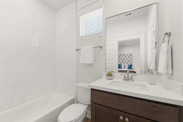 2704 Grand Fountains Drive H, Houston, TX 77054