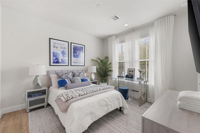 2704 Grand Fountains Drive H, Houston, TX 77054
