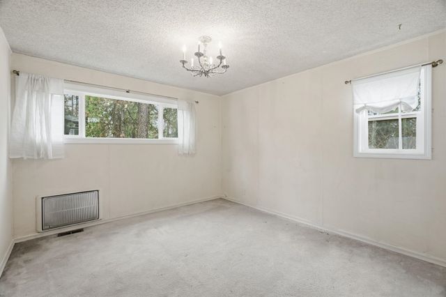 1028 W 17th Ave, Spokane, WA 99203