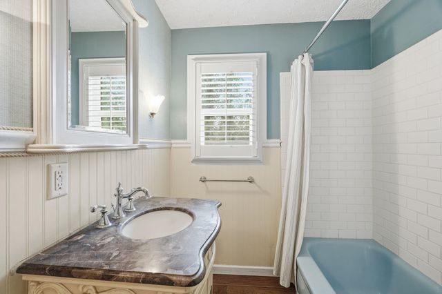 1028 W 17th Ave, Spokane, WA 99203