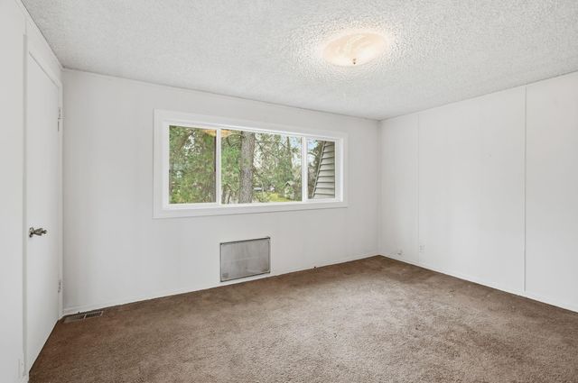 1028 W 17th Ave, Spokane, WA 99203