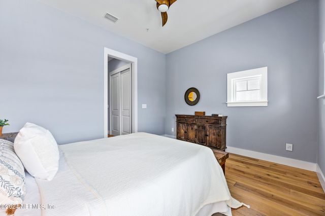2340 BEACH Boulevard, Jacksonville Beach, FL 32250