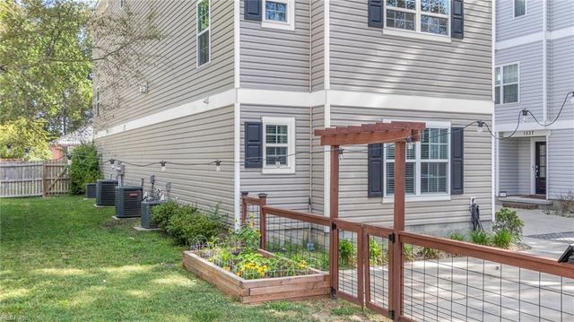 1545 Ocean Garden ST, Virginia Beach, VA 23454