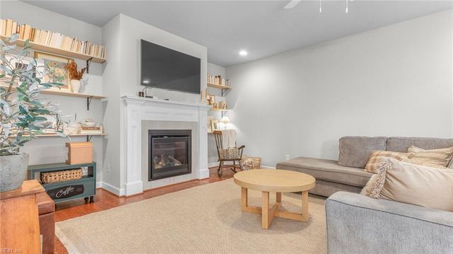 1545 Ocean Garden ST, Virginia Beach, VA 23454