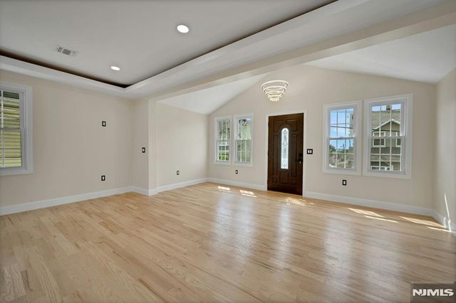 319 2nd Place, Bogota, NJ 07603